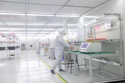 科技创新驱动发展新引擎 走进经开区电子产品研发产业